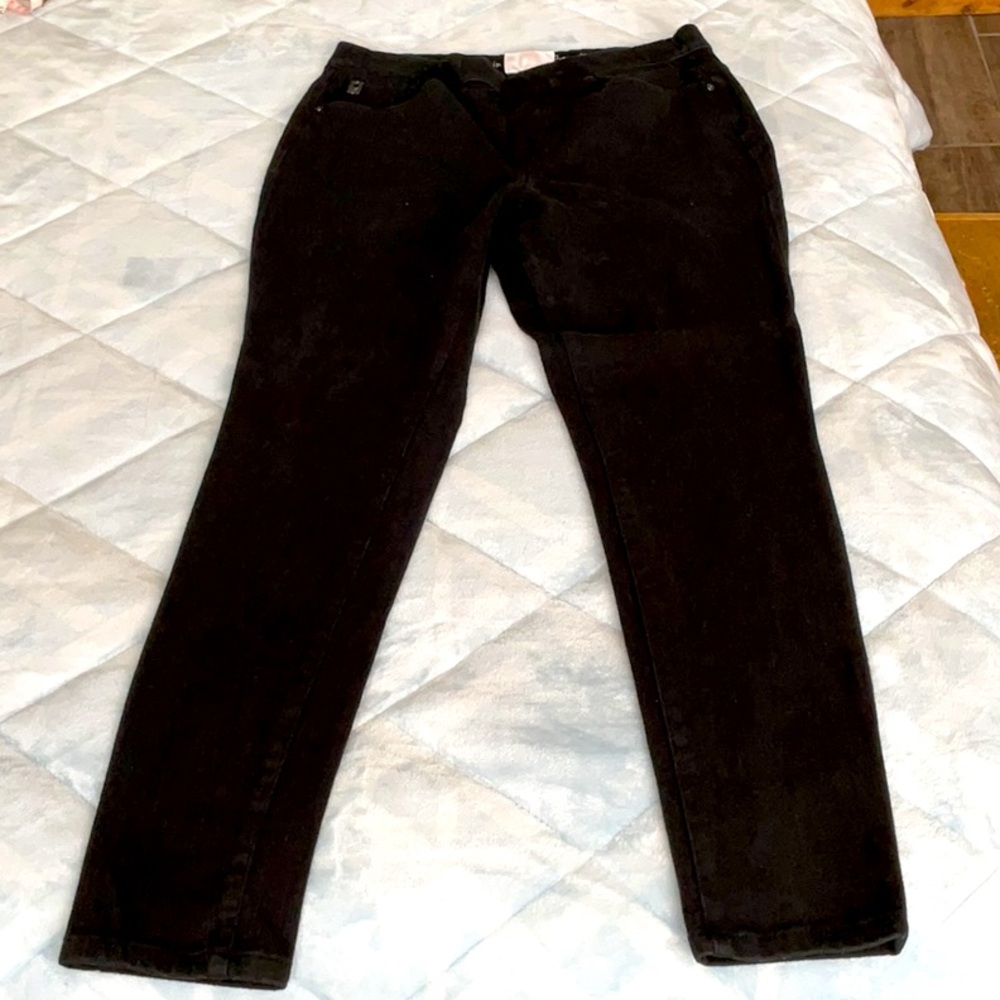 Belle by Kim Gravel jeggings